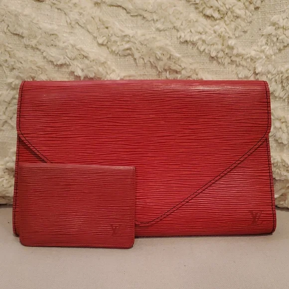 Louis Vuitton Red Epi Leather Clutch & Card Case Set - Picture 6 of 15